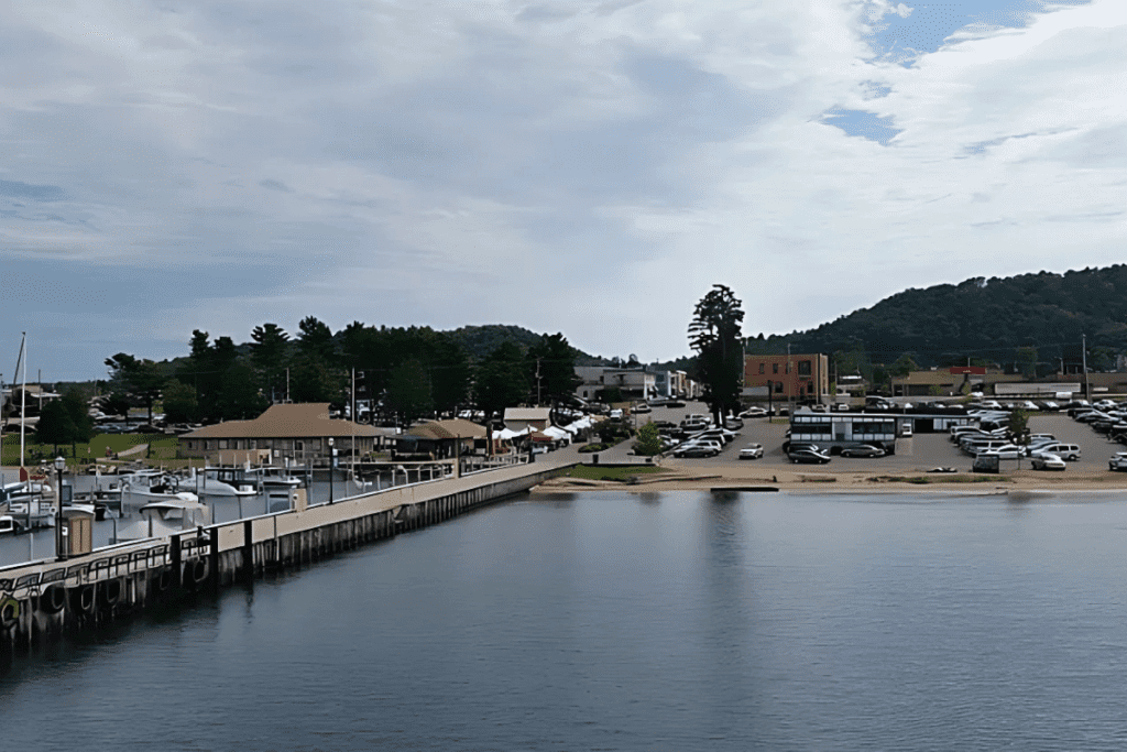 Munising Michigan weekend trips